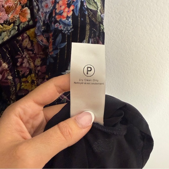 Vineet Bahl Anthropologie Vivienne Floral Embroidered Blouse Size M - Picture 8 of 8